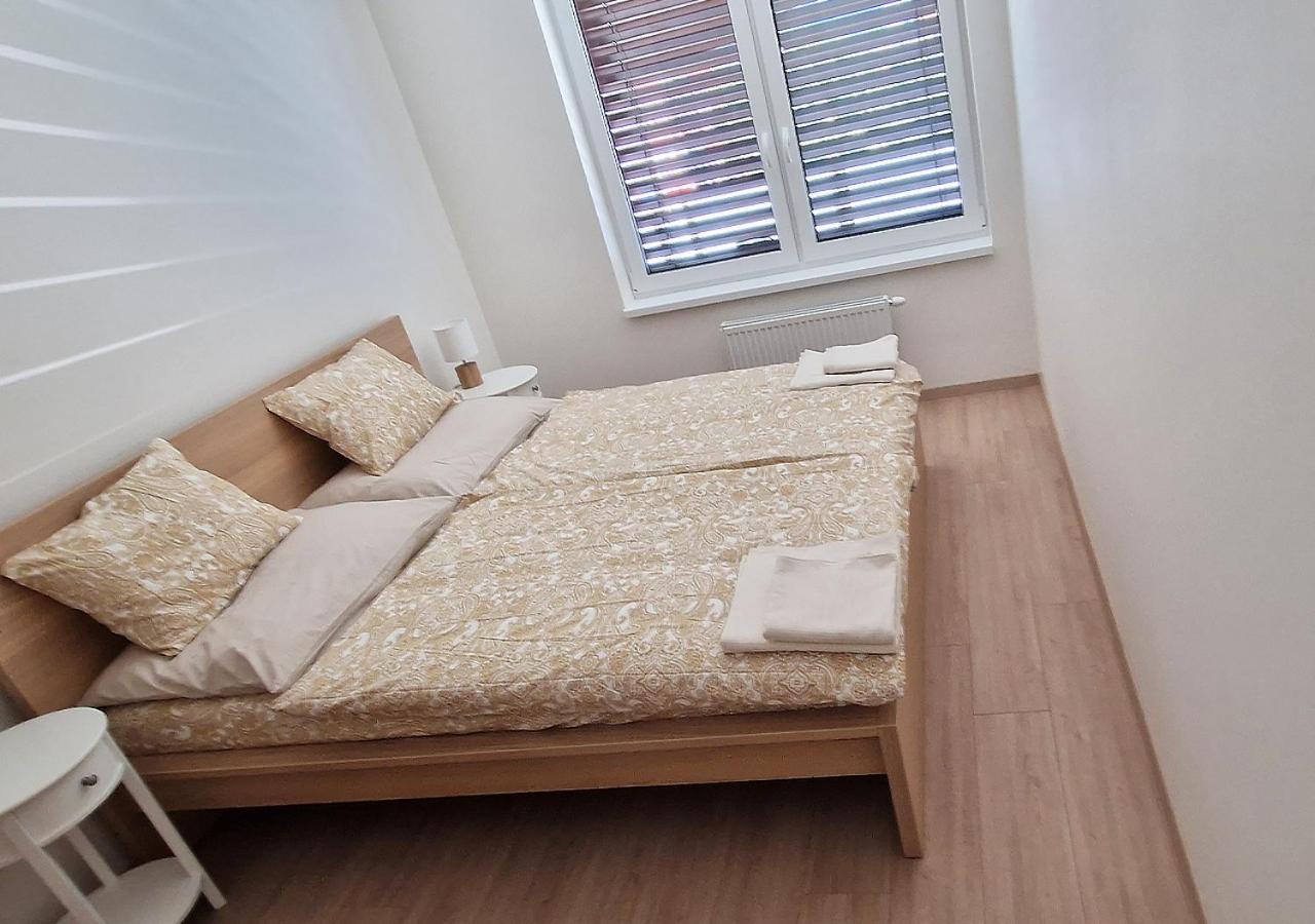 New Cozy 2 Room Pink Apartment Bratislava 058 Exteriér fotografie