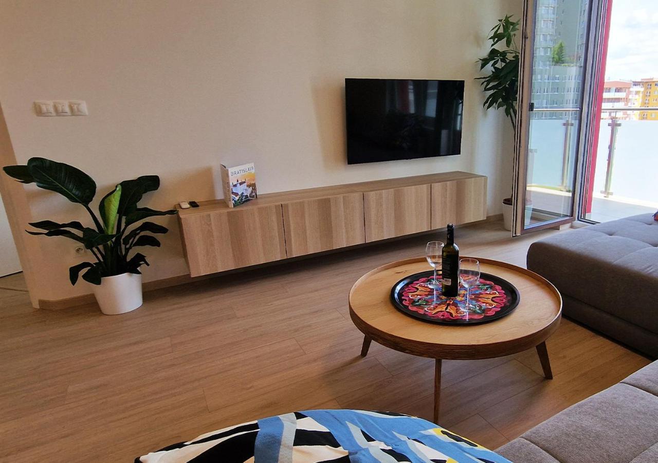 New Cozy 2 Room Pink Apartment Bratislava 058 Exteriér fotografie