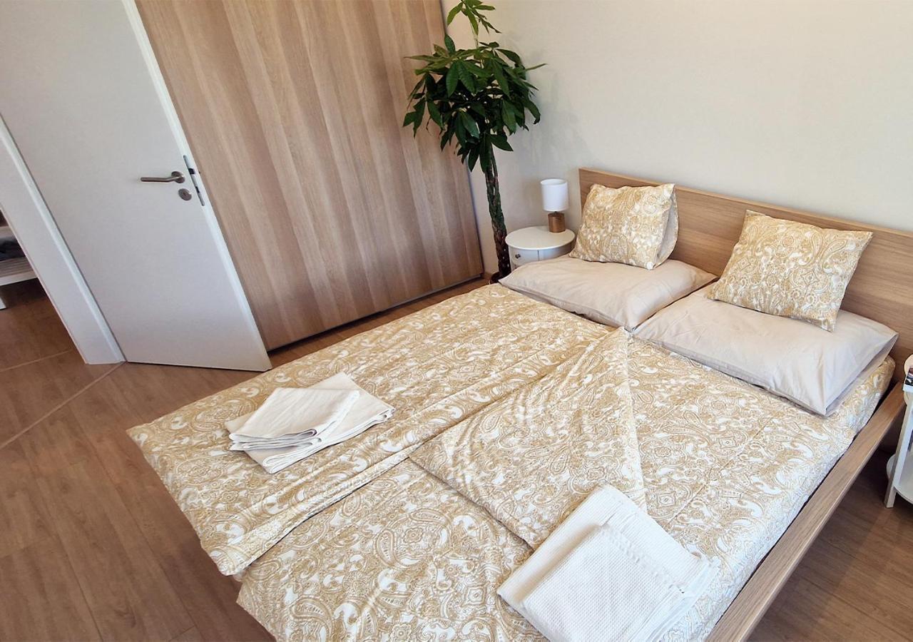 New Cozy 2 Room Pink Apartment Bratislava 058 Exteriér fotografie